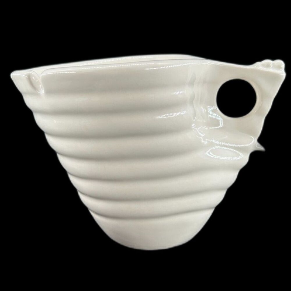 Beehive Udon or Ramen Wht Ceramic Noodle Bowl 1pt Cap 5"D x6"W x7 1/2" Bowl Open